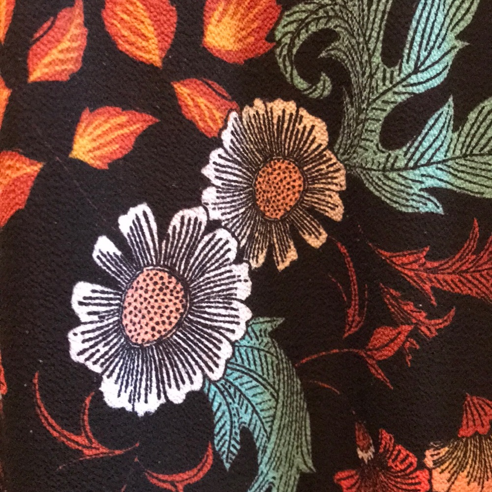 Floral top - Picture 6 of 8